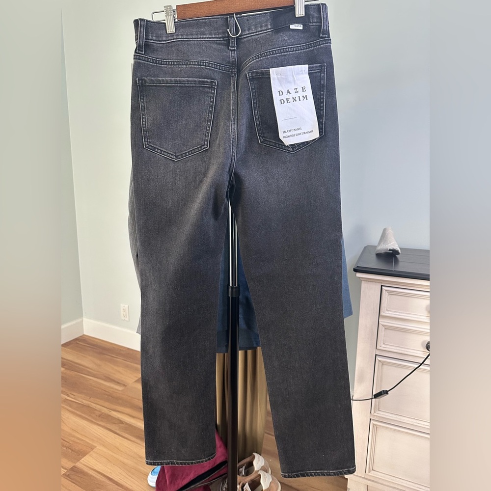 High Rise Straight Leg Jeans - Picture 3 of 3